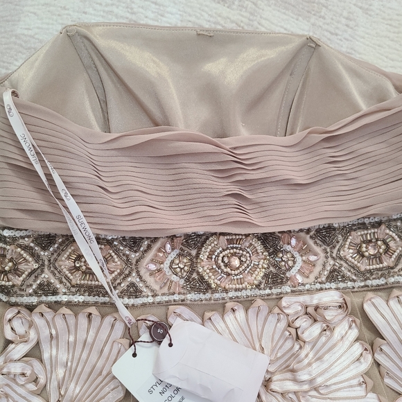 Sue Wong Nocturne Couture Ribbon and Beaded Dress size 6 NWT - Picture 8 of 8